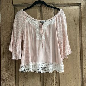 Almost Famous Sz Small - Cravefame BOHO Shirt